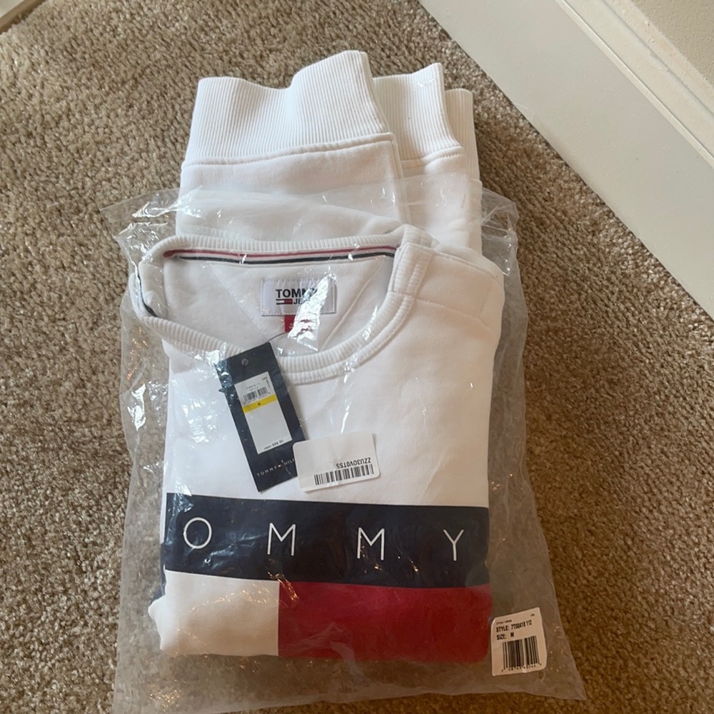 Tommy Adaptive Sweatshirt Sz Med BNWT